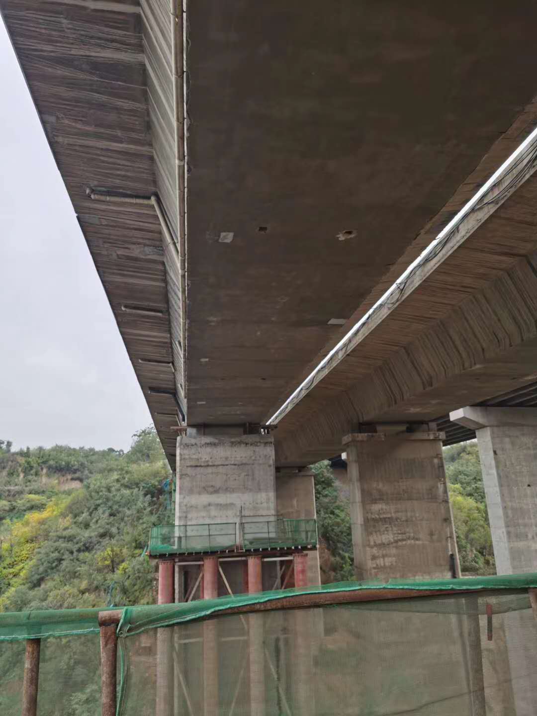 北碚桥梁加固前制定可行设计方案图并用对施工方法